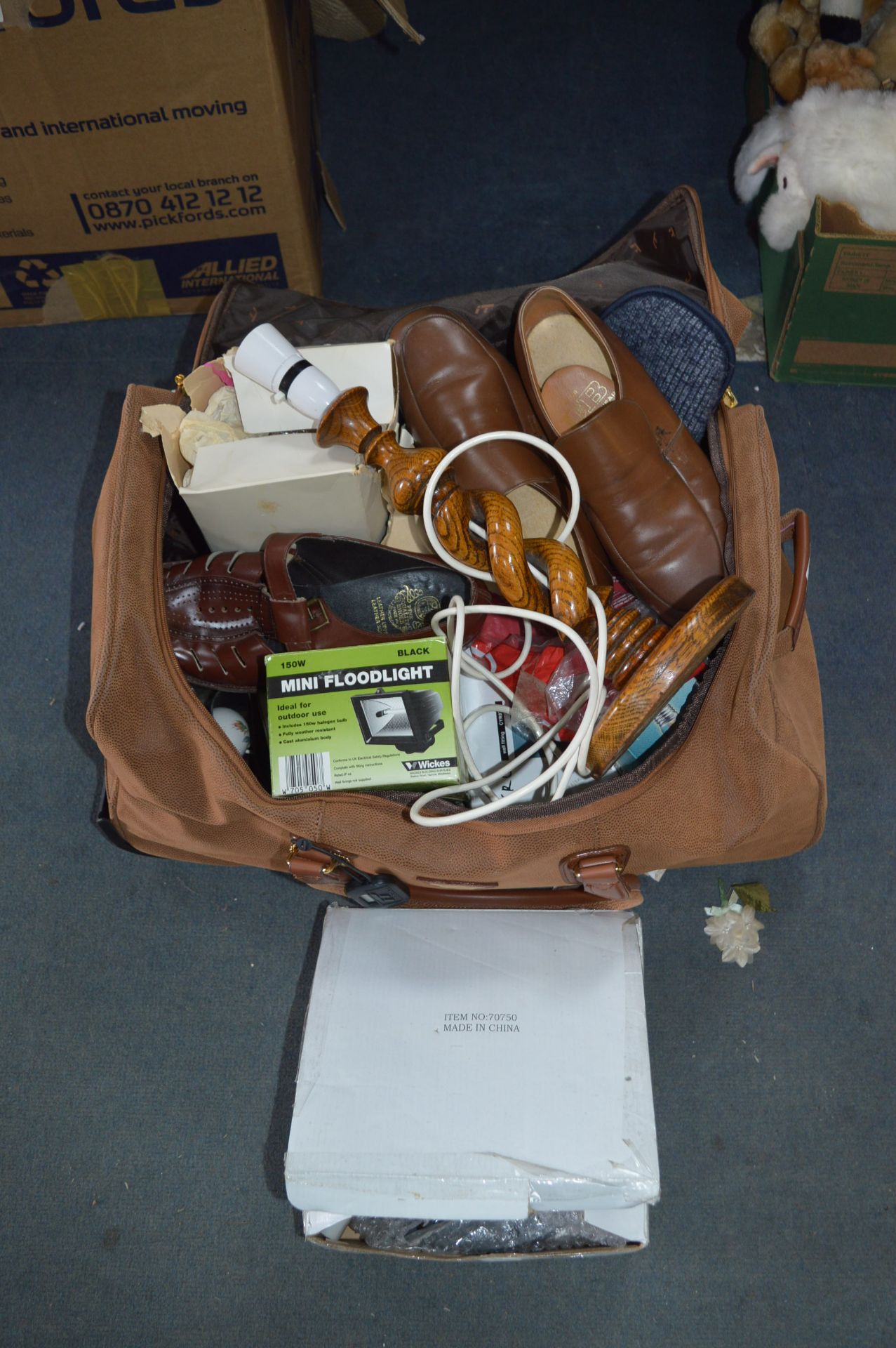 Large Holdall Containing Leather Shoes, Lamp Shade