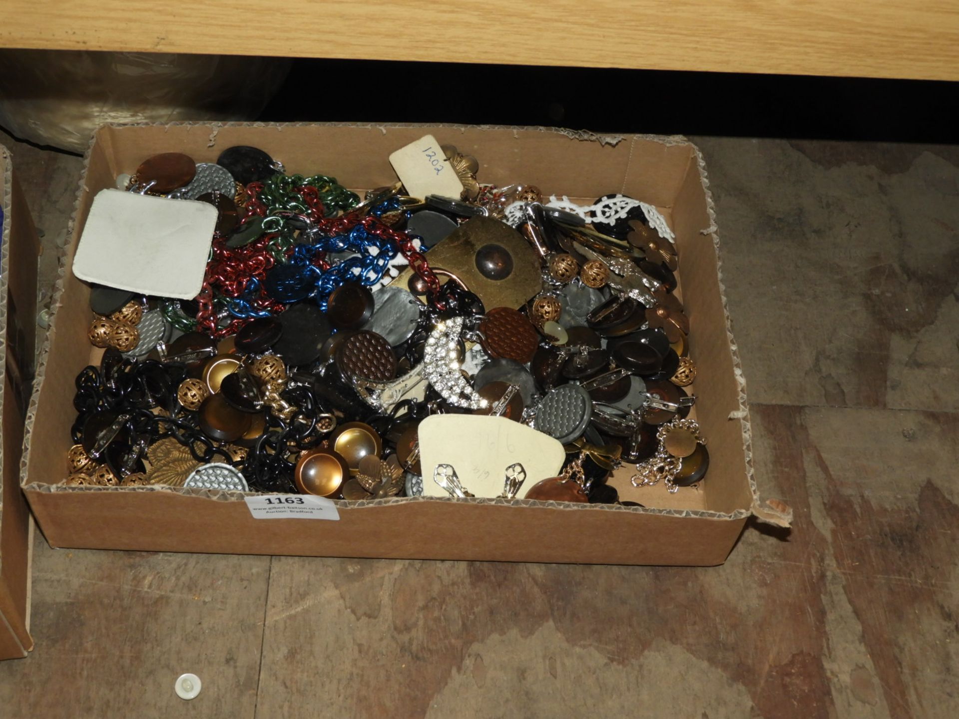Box of Assorted Decorative Buttons, Brooches, etc.