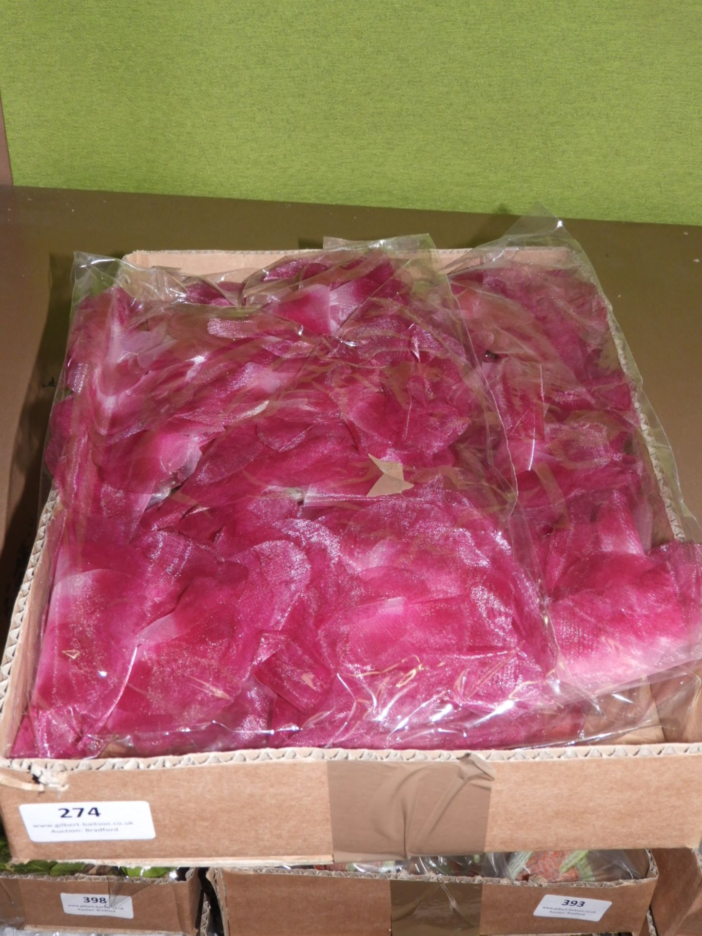 Box Containing 20 Floral Fascinators