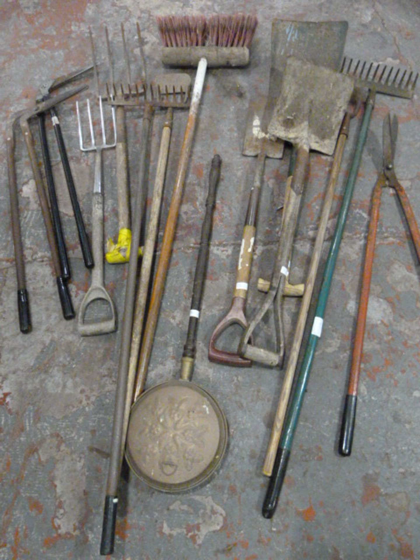 Quantity of Garden Tools and a Brass Warming Pan