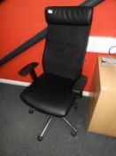 *Contemporary Style Office Chair with Mesh Back