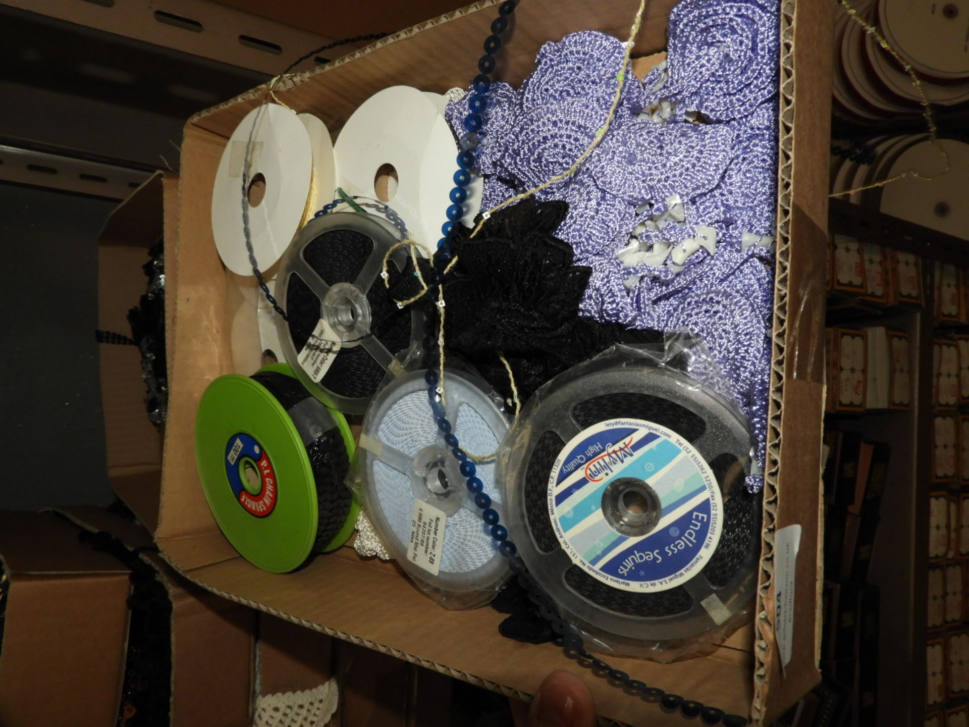 Box Containing 40 Mixed Haberdashery Items (as per