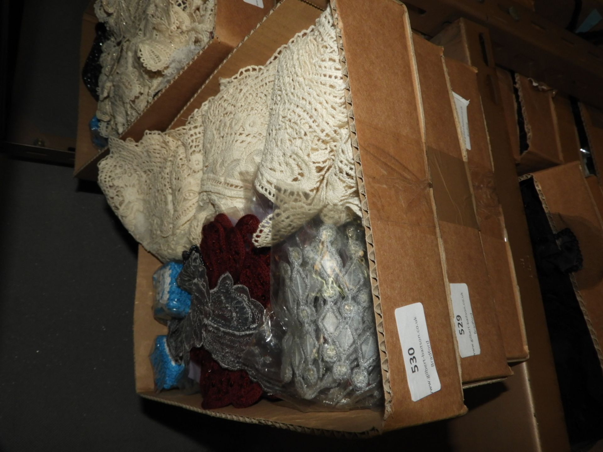 Box Containing 40 Mixed Haberdashery Items (as per