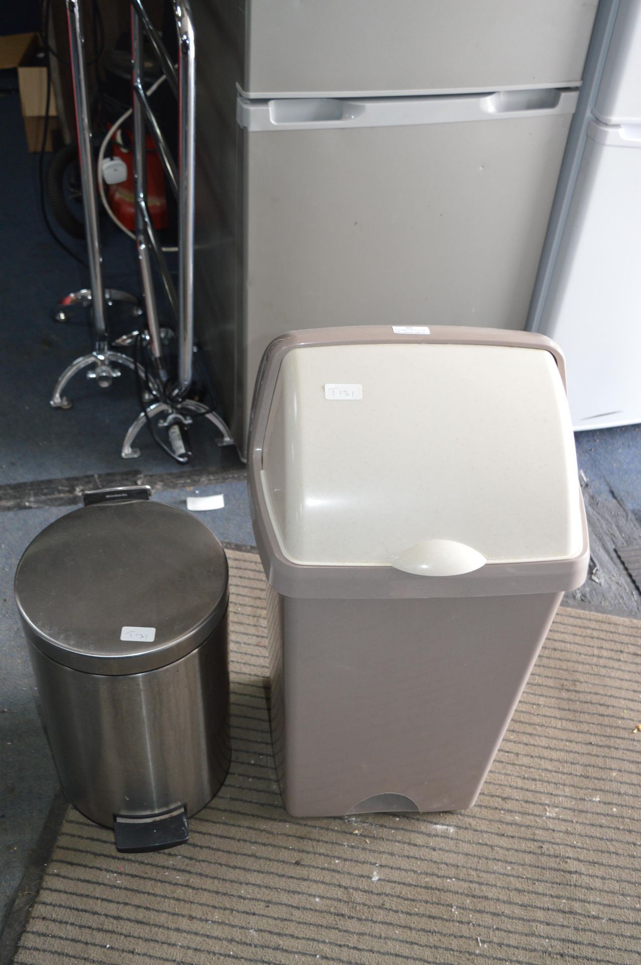 Upright Bin and a Pedal Bin