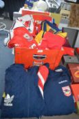 Arsenal Collectors Box Containing Fourteen Arsenal