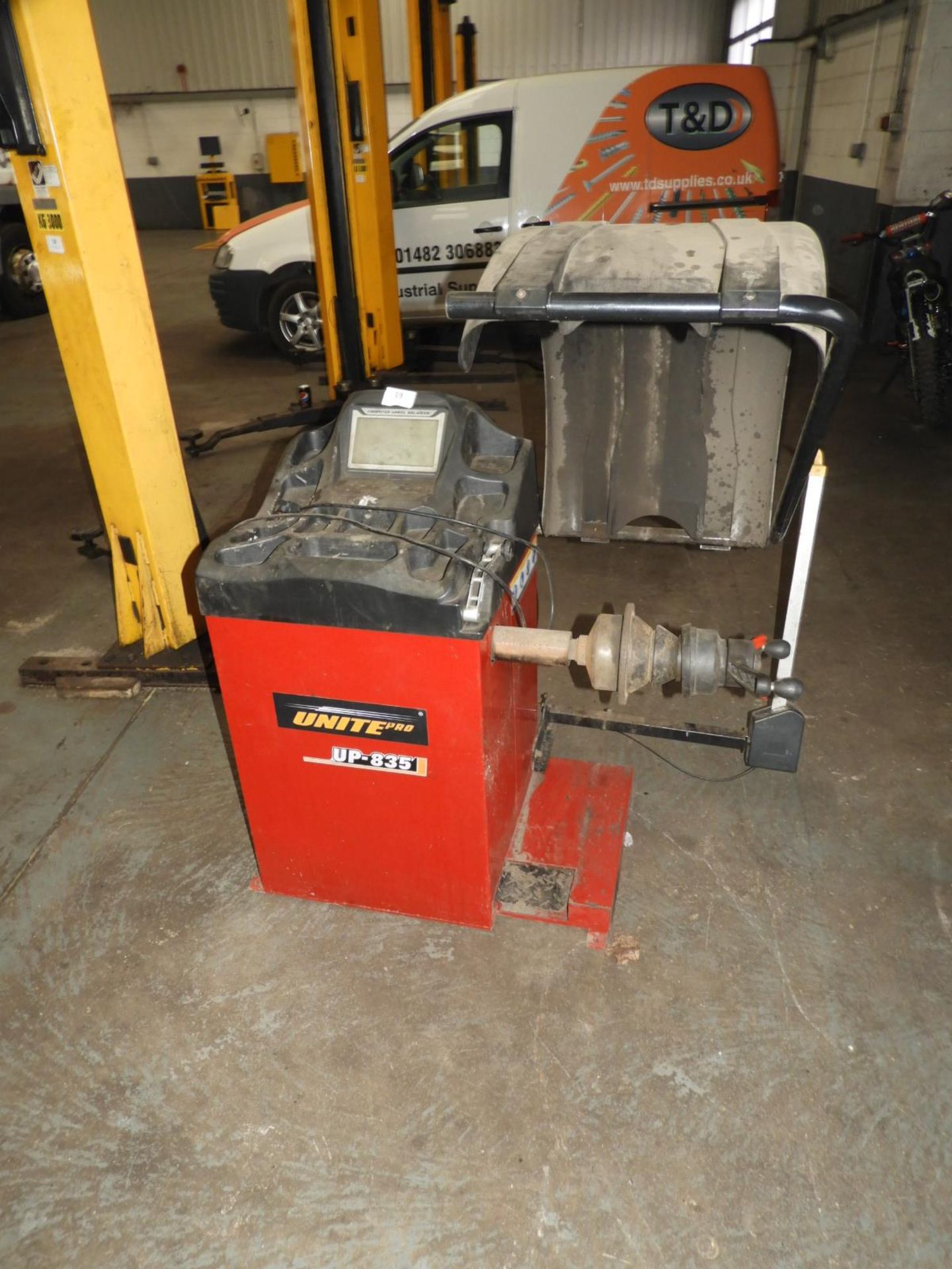 *Unite Pro UP835 Wheel Balancer YoM:2001