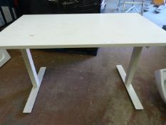 *White Office Table 120x70x72cm