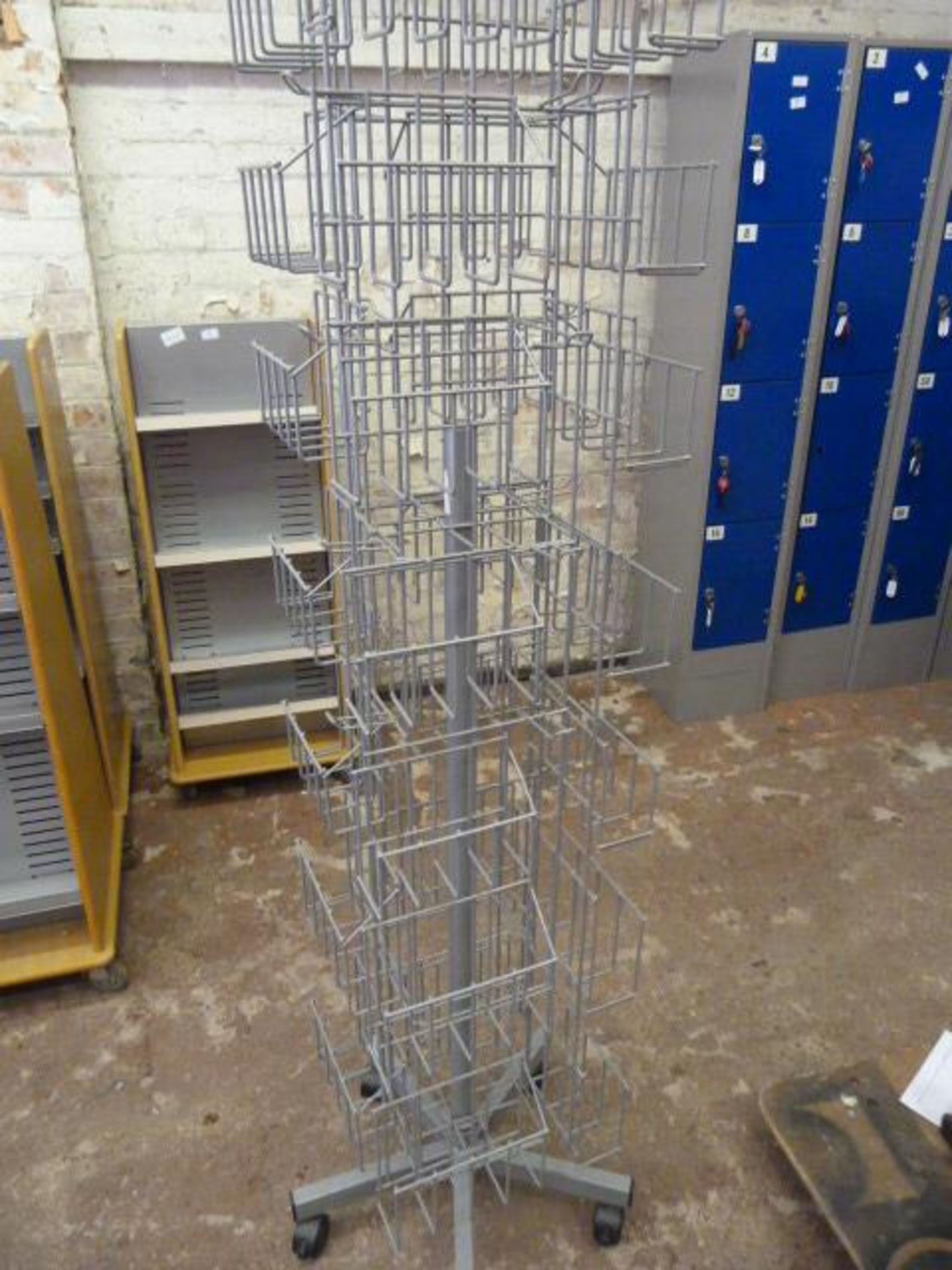 Wire Rotating Shop Display Stand on Wheels