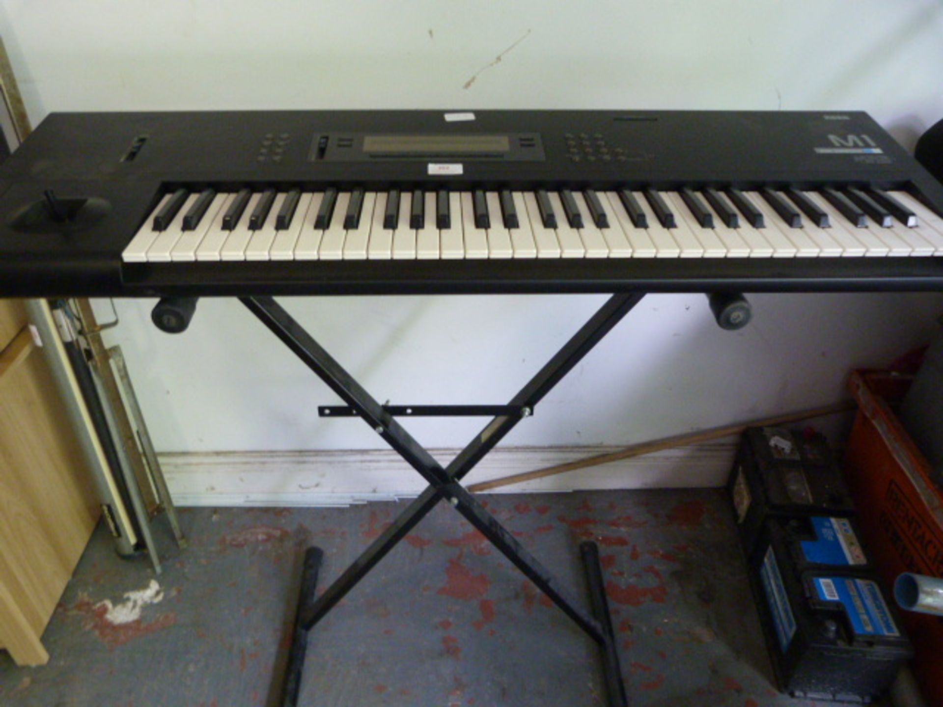 Corg M1 Electronic Keyboard