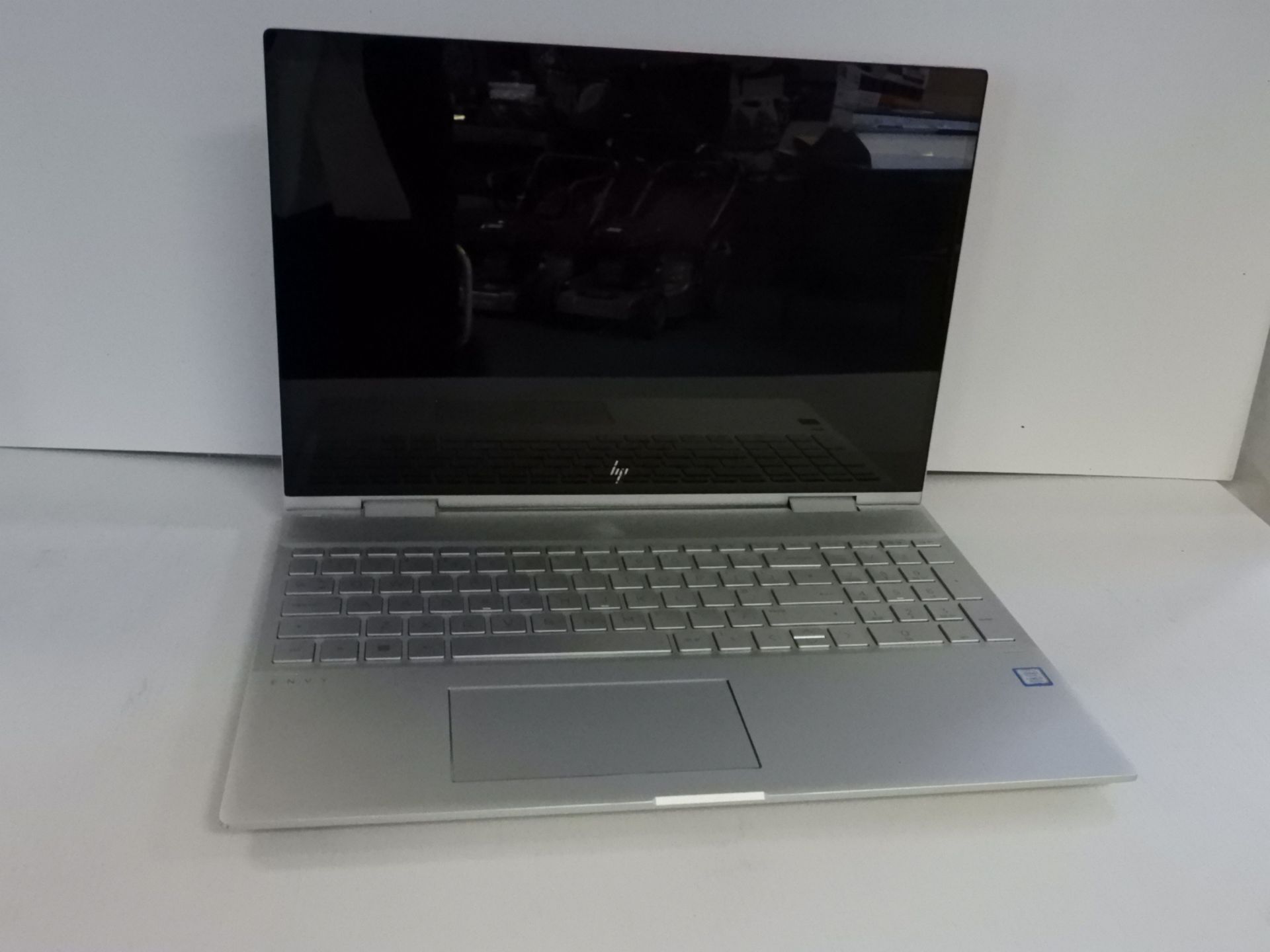 *Hp Envy X360 15.6" Notebook (I7-8550/8gb/1tb+128 Ssd)