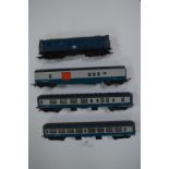 British Rail Hornby Dublo Engine, Two Carriages and a Mail Wagon