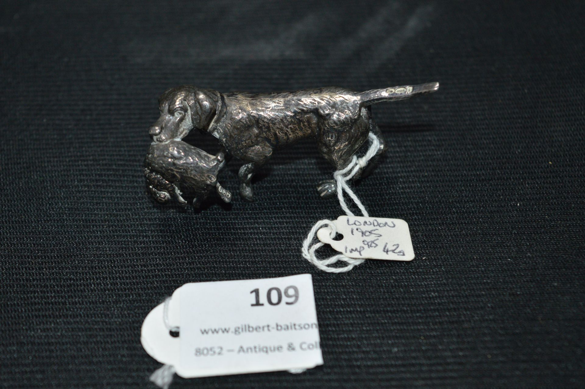 Solid Silver Hound & Hare Model - London 1905, Import Mark 925, approx 42g