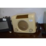 VIntage Cream Coloured Bush Bakelite Radio