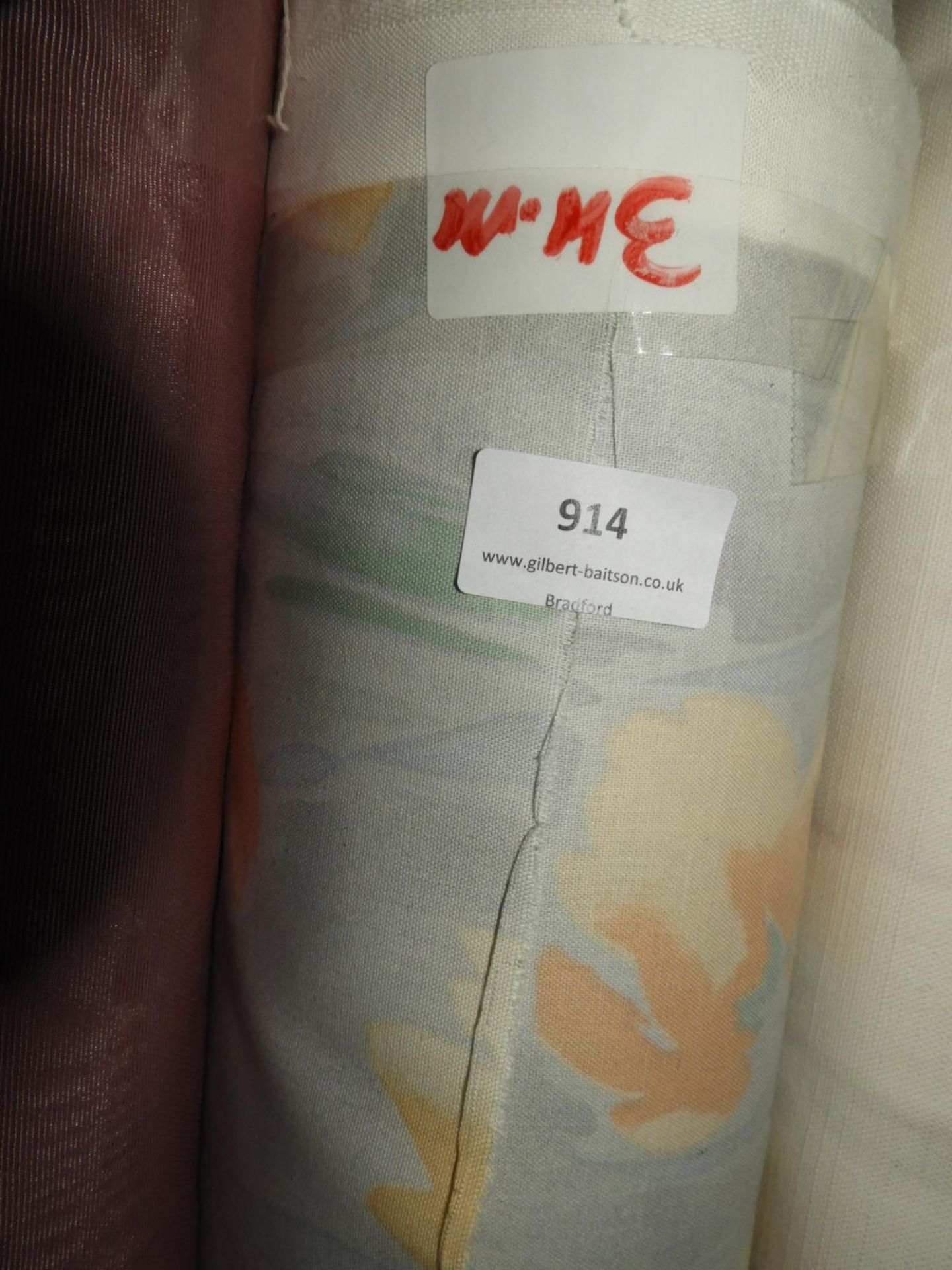 30m Roll of Floral Pastel Coloured Fabric