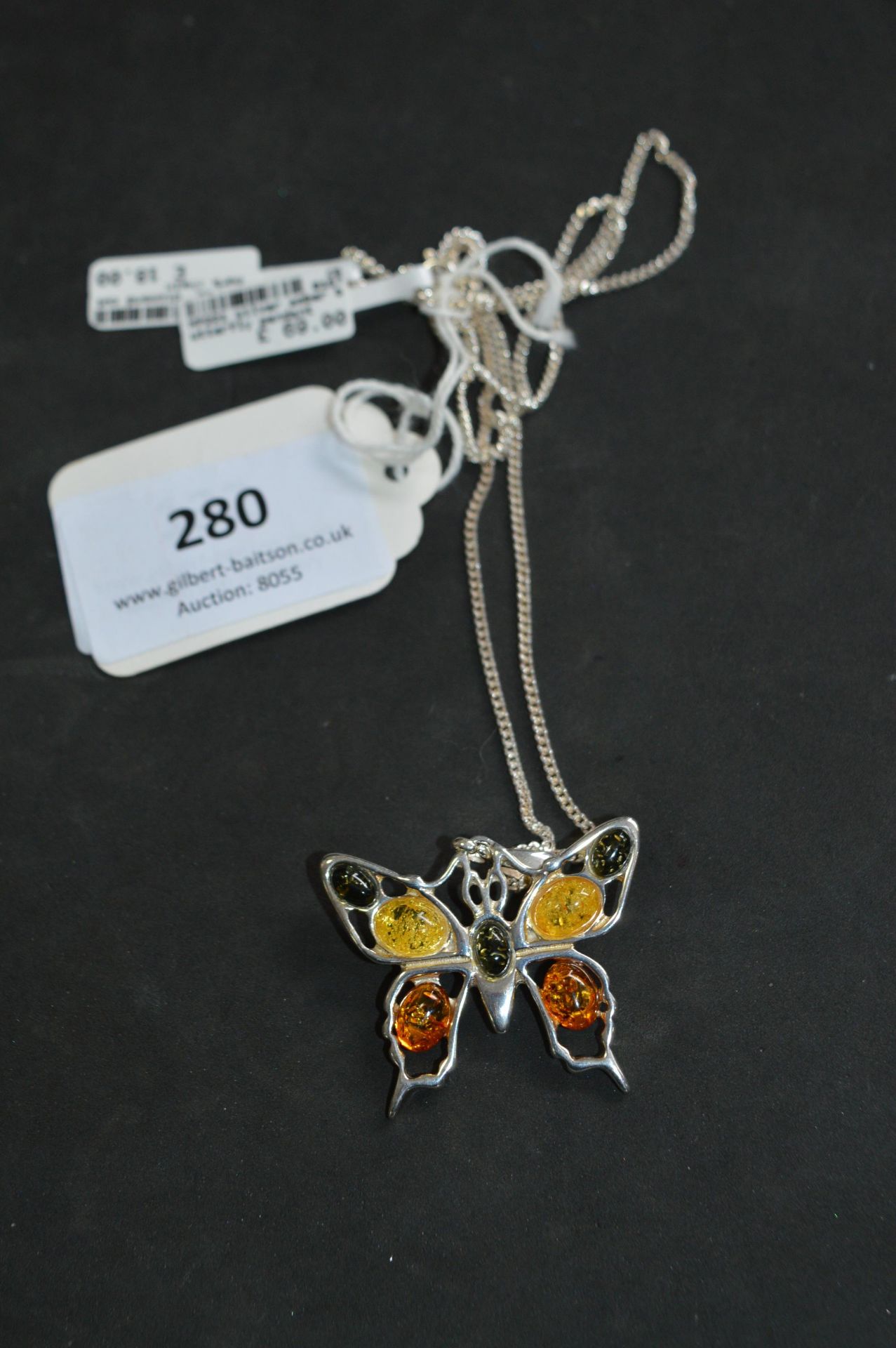 *925 Silver & Amber Pendant & Chain