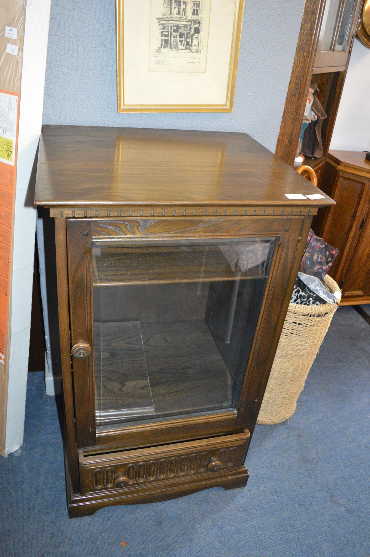 Dark Oak Effect Hi Fi Cabinet