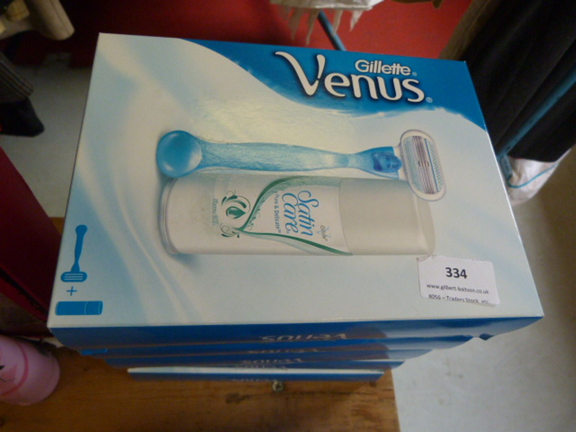 *Five Gillette Venus Razors