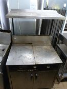 Cooker with Hot Plate and Overhead Shelf