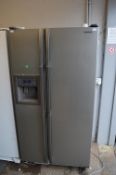 Samsung American Style Fridge Freezer with Ice Dis