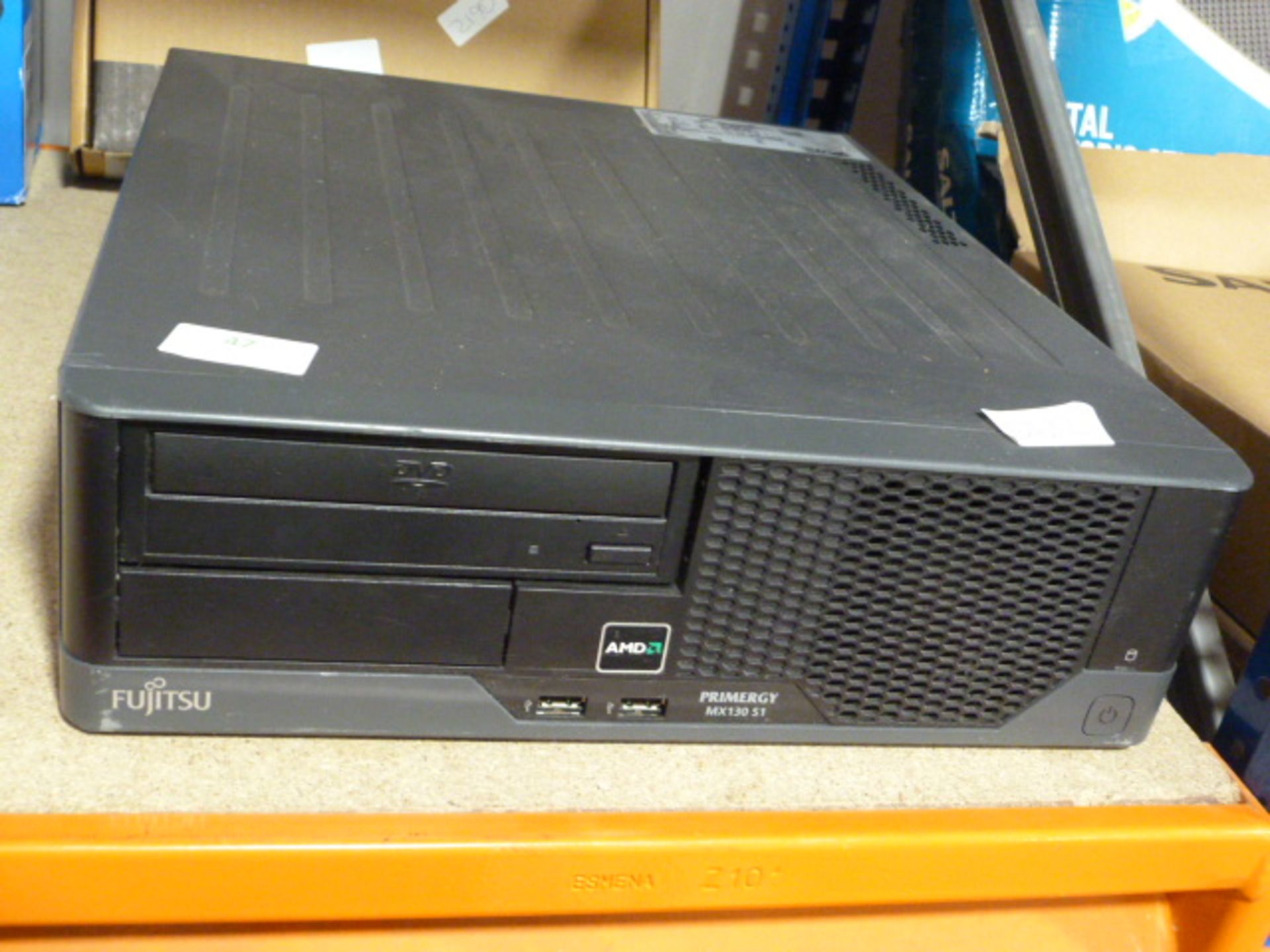 Fujitsu Primergy MX130 Computer