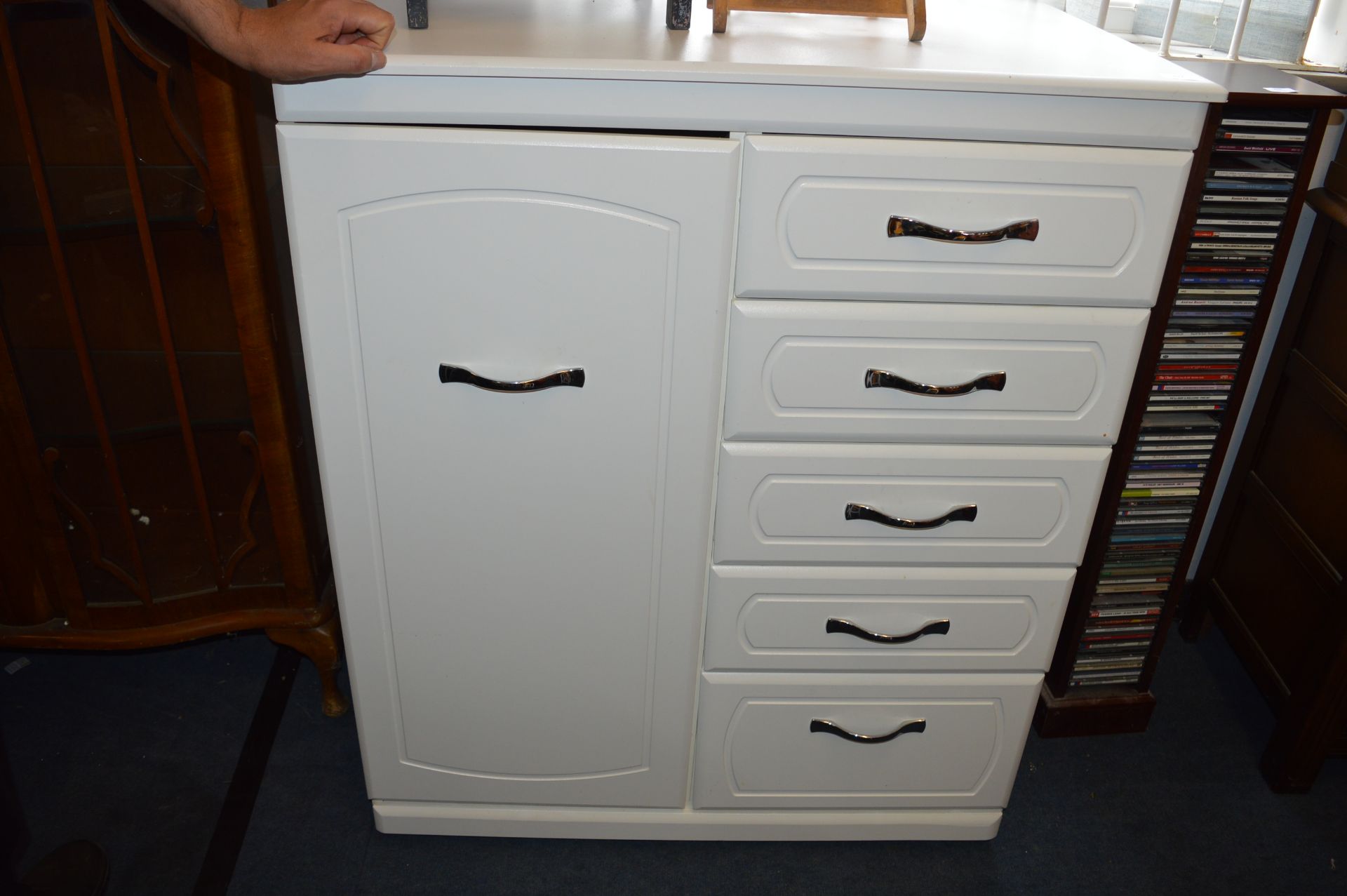White Bedroom Unit Comprising Small Wardrobe with