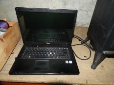 *Fujitsu Siemens Laptop Computer with Windows Vist