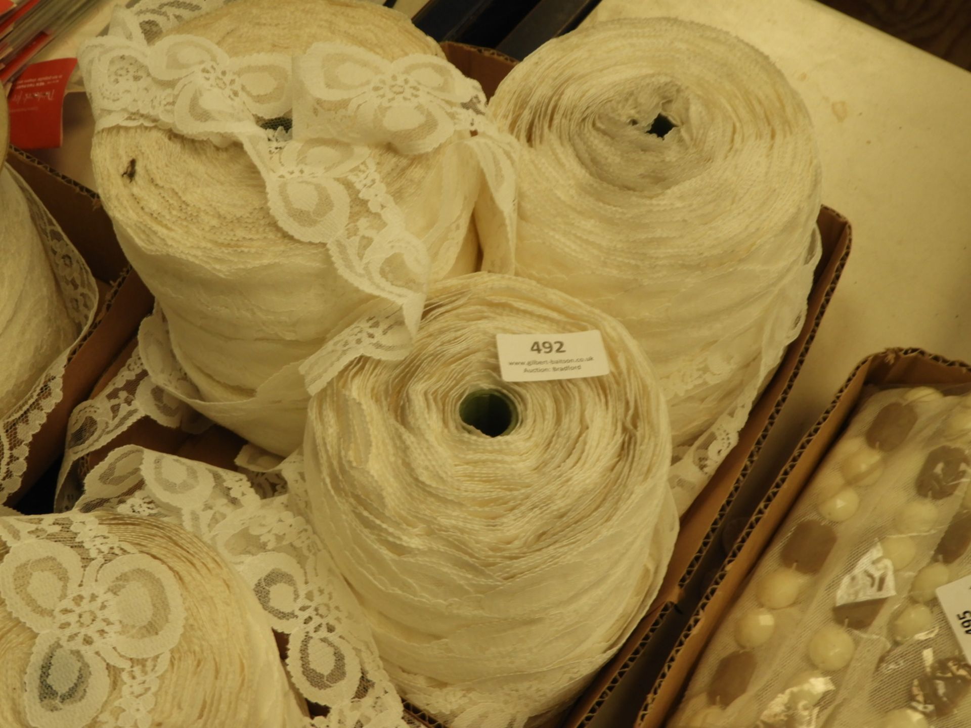 *Three Rolls Mixed White of Lace Edging