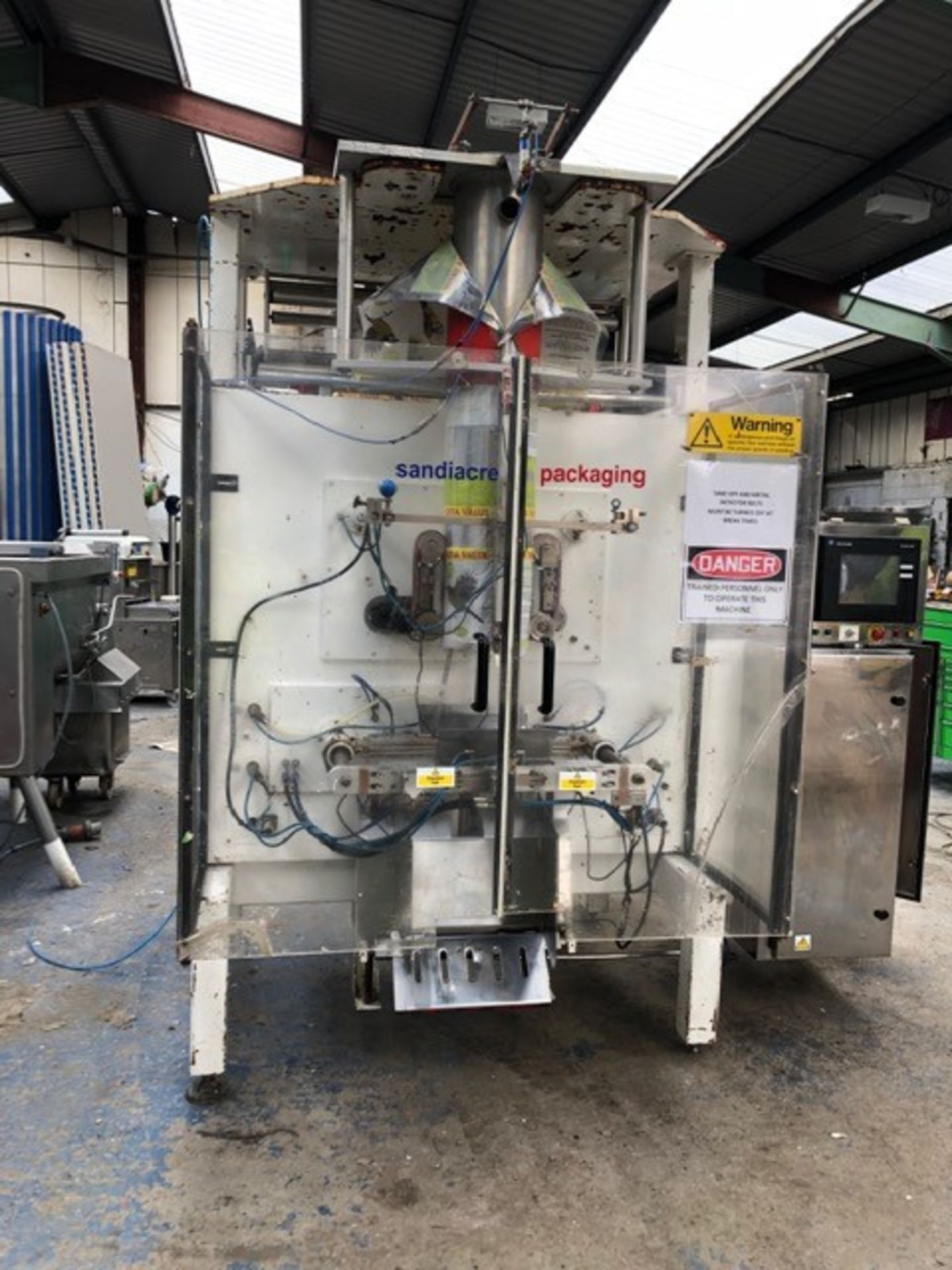 *Sandiacre TG 600 - Machine has been rebuilt by sandiacre in 2016 Jaw width is 600 mm Size is 2500 L