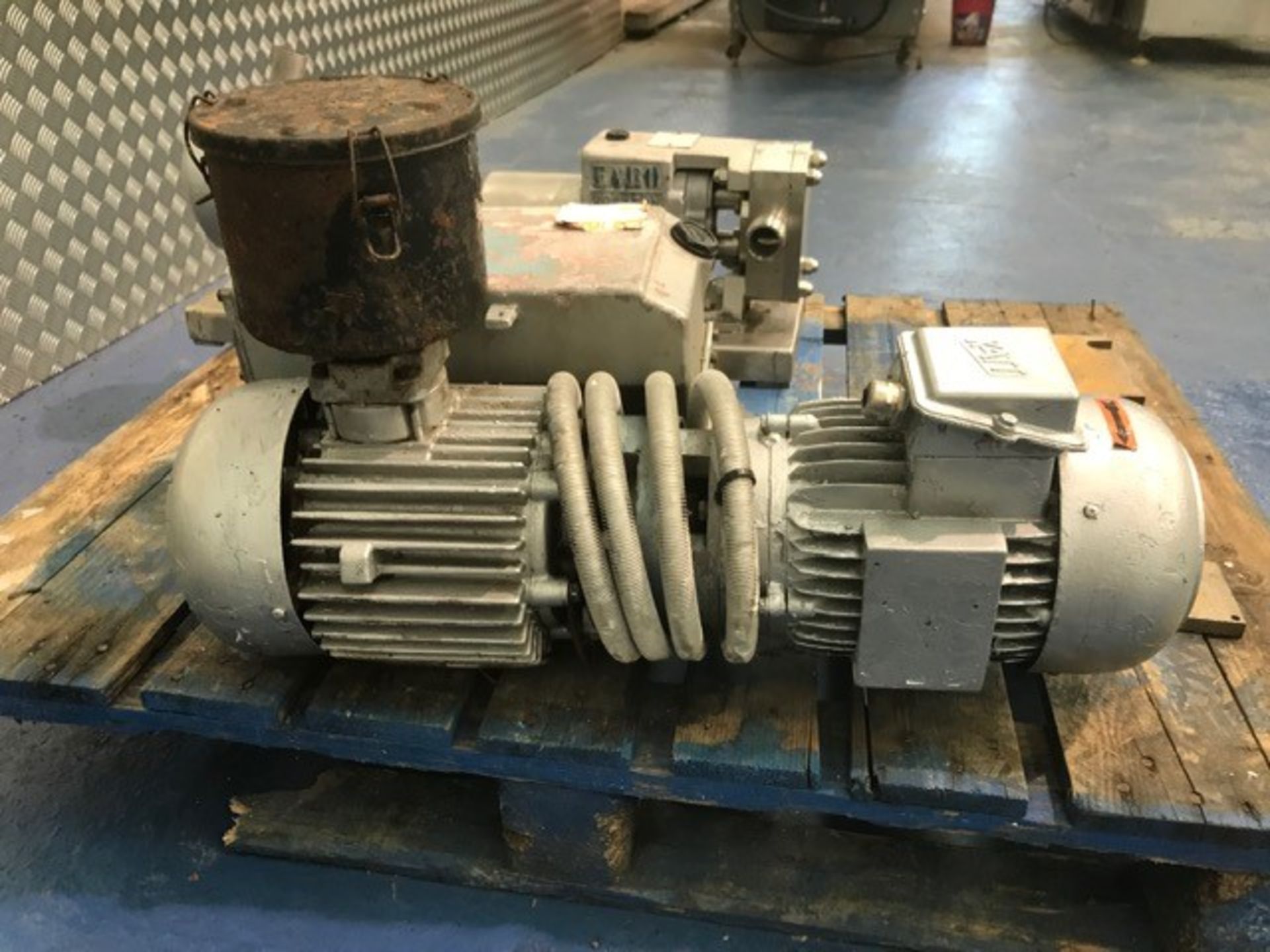 *Busch Vacuum Pump