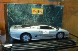 Maisto Diecast Scale Model - Jaguar XJ220 (Silver)
