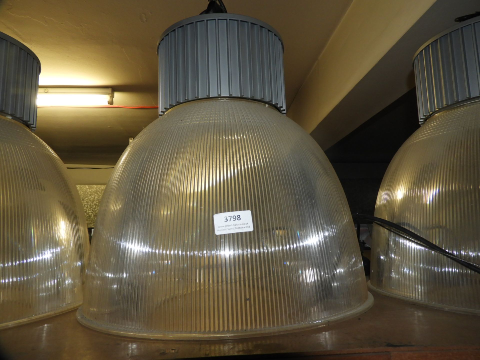 *Industrial Style High Bay Light Fitting