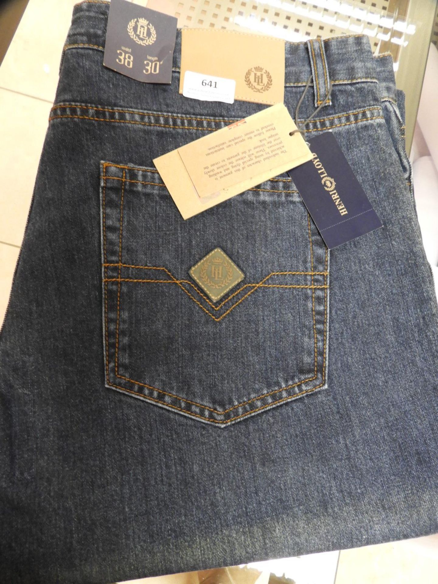 *Henri Lloyd Denim Jeans Size: 38/30