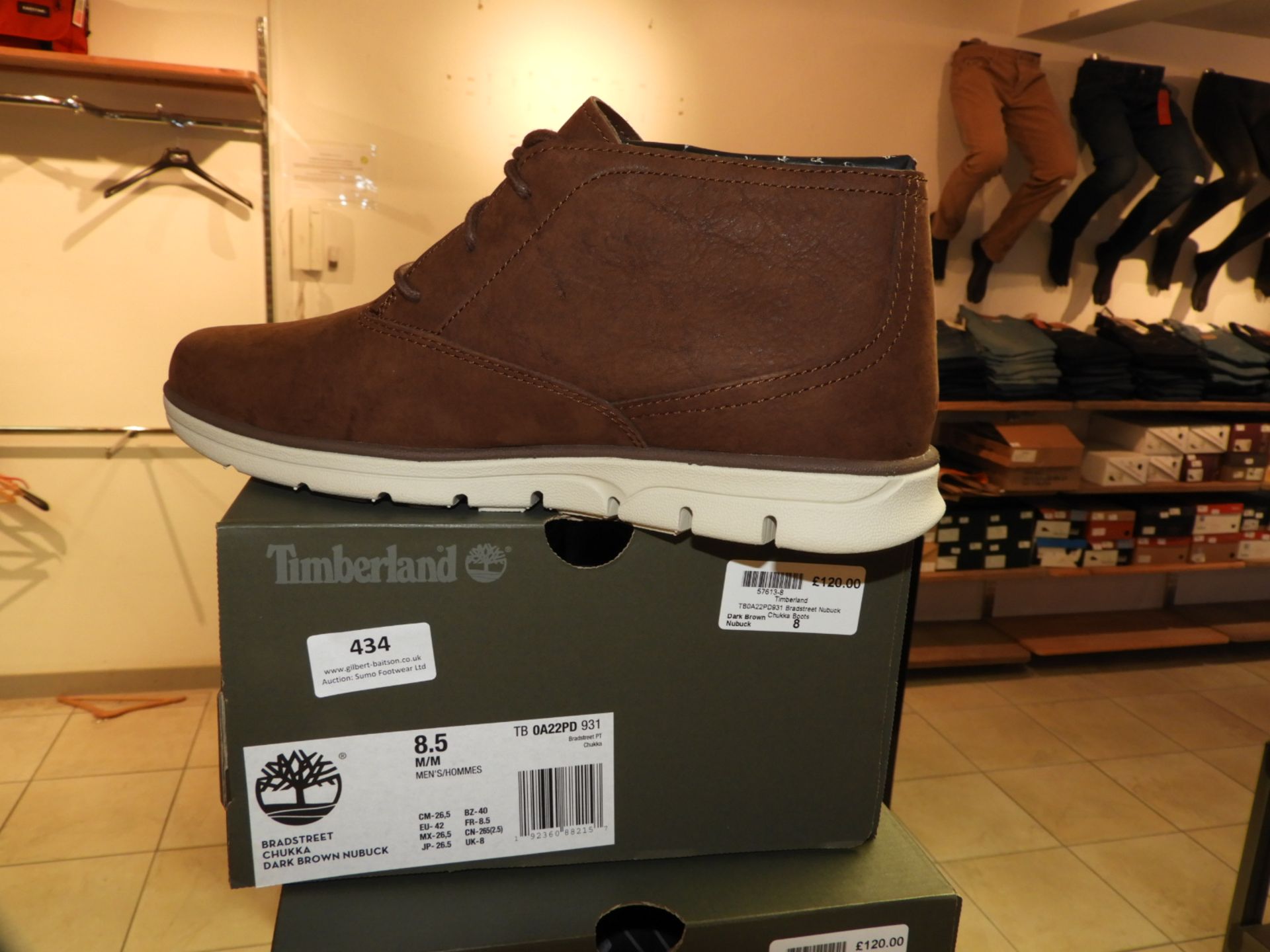 *Pair of Timberland Mens Chukka Boots (Dark Brown)