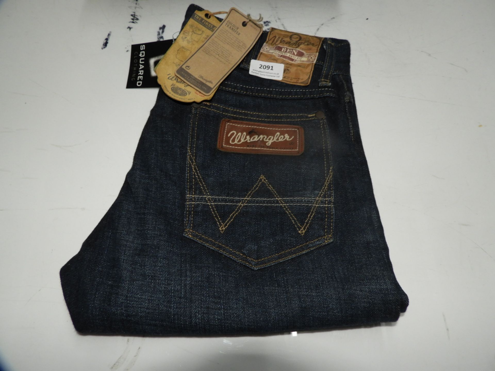 *Wrangler Ben Regular Fit Jeans Size: 28/32