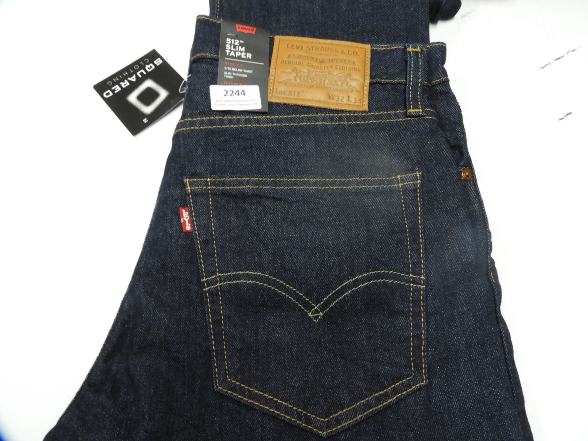 *Levi 512 Slim Taper Jeans Size: 32/34