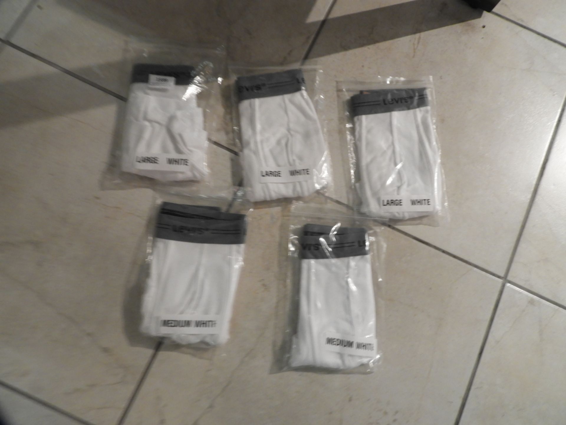 *Five Pair of Levi Boxers Size: 2x Large 3 x Mediu