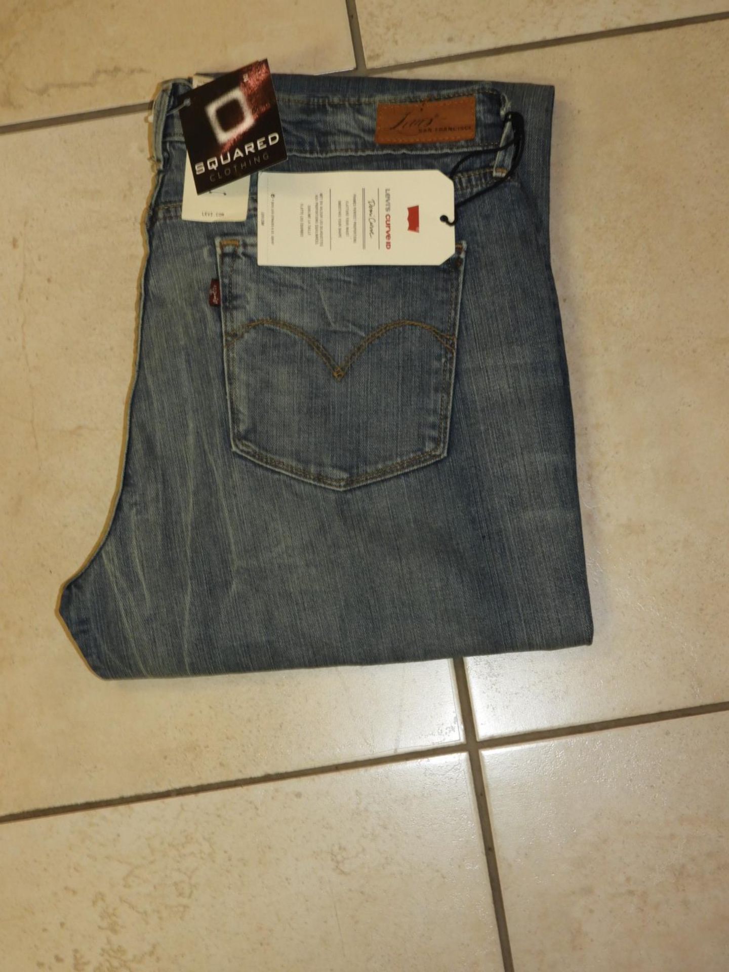 *Levi Ladies Jeans (Working Blue) Size: 32/32