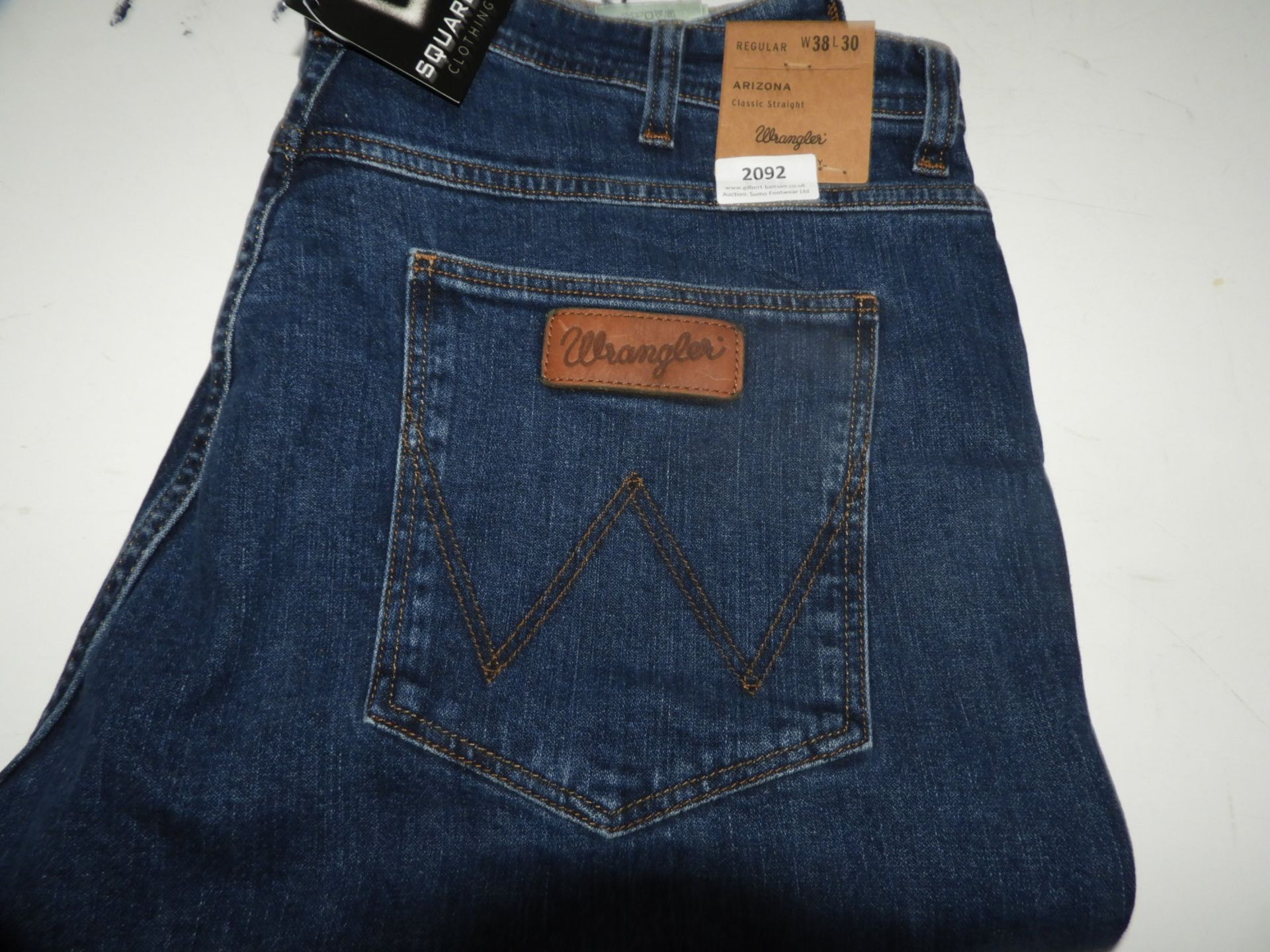 *Wrangler Arizona Regular Fit Jeans Size: 38/30