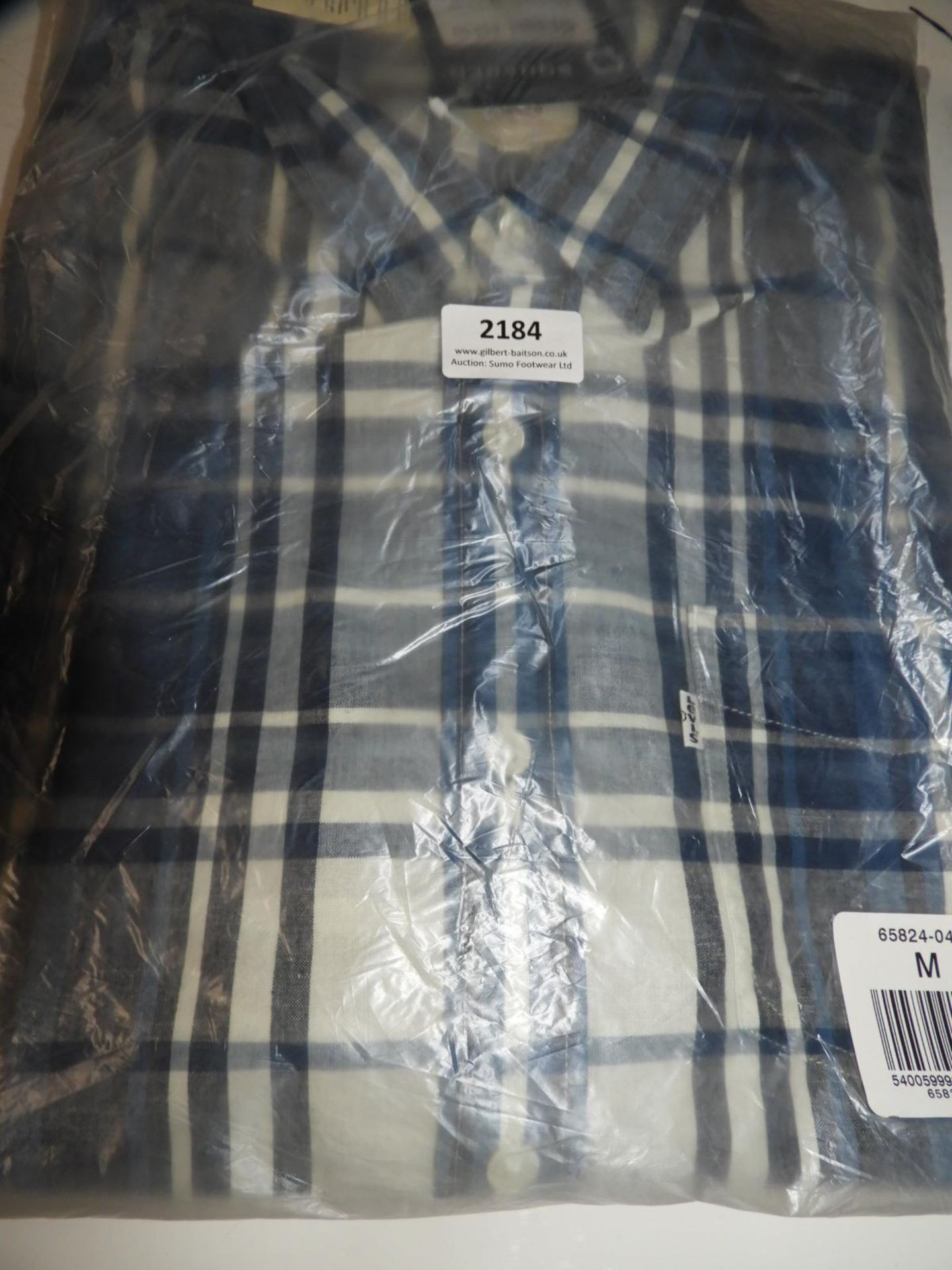 *Levi Men's Shirt Size: Medium