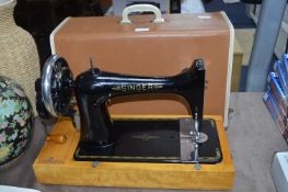 Manual Singer Sewing Machine in Carry Case