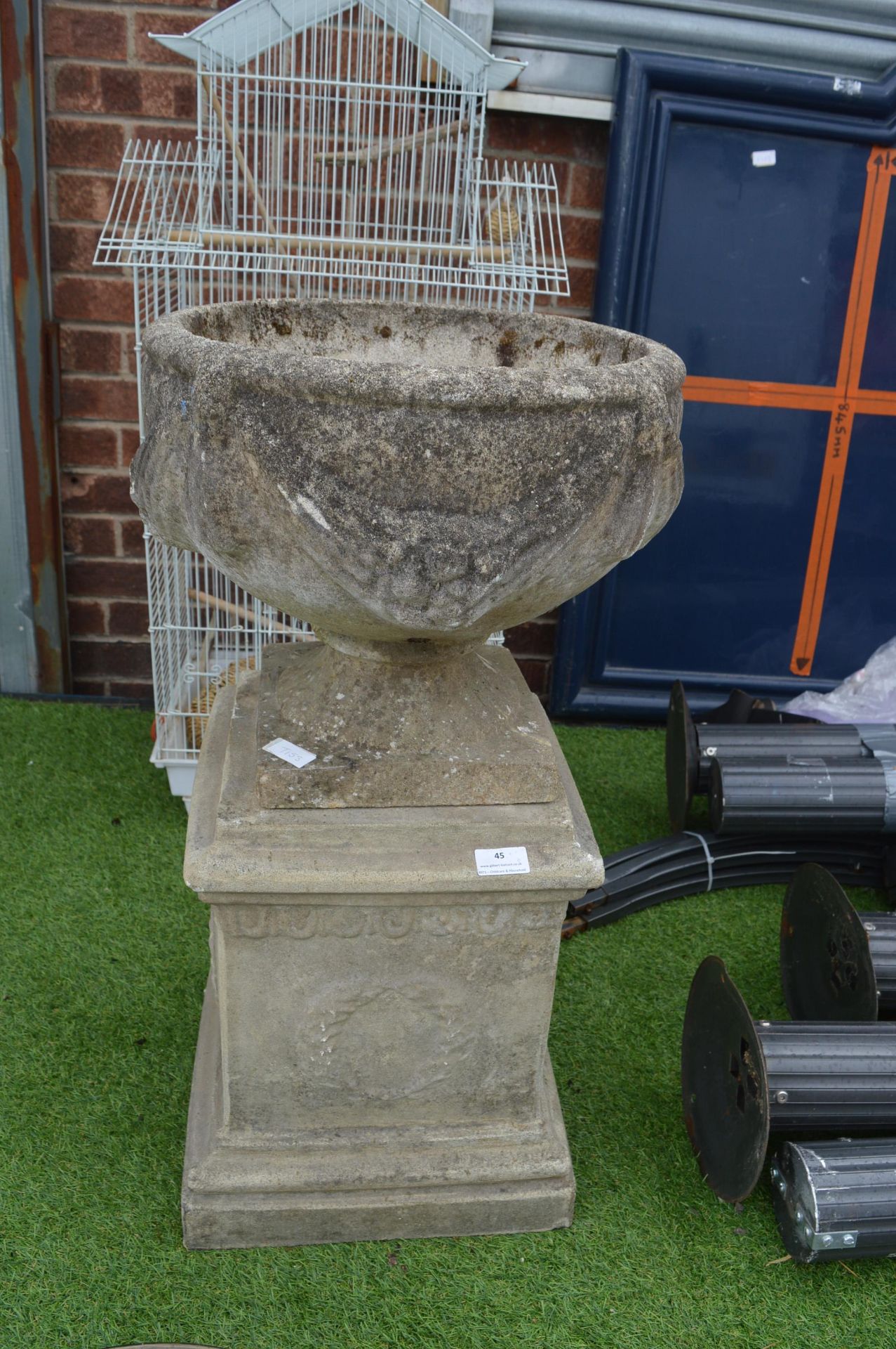 Garden Planter on Pedestal Base