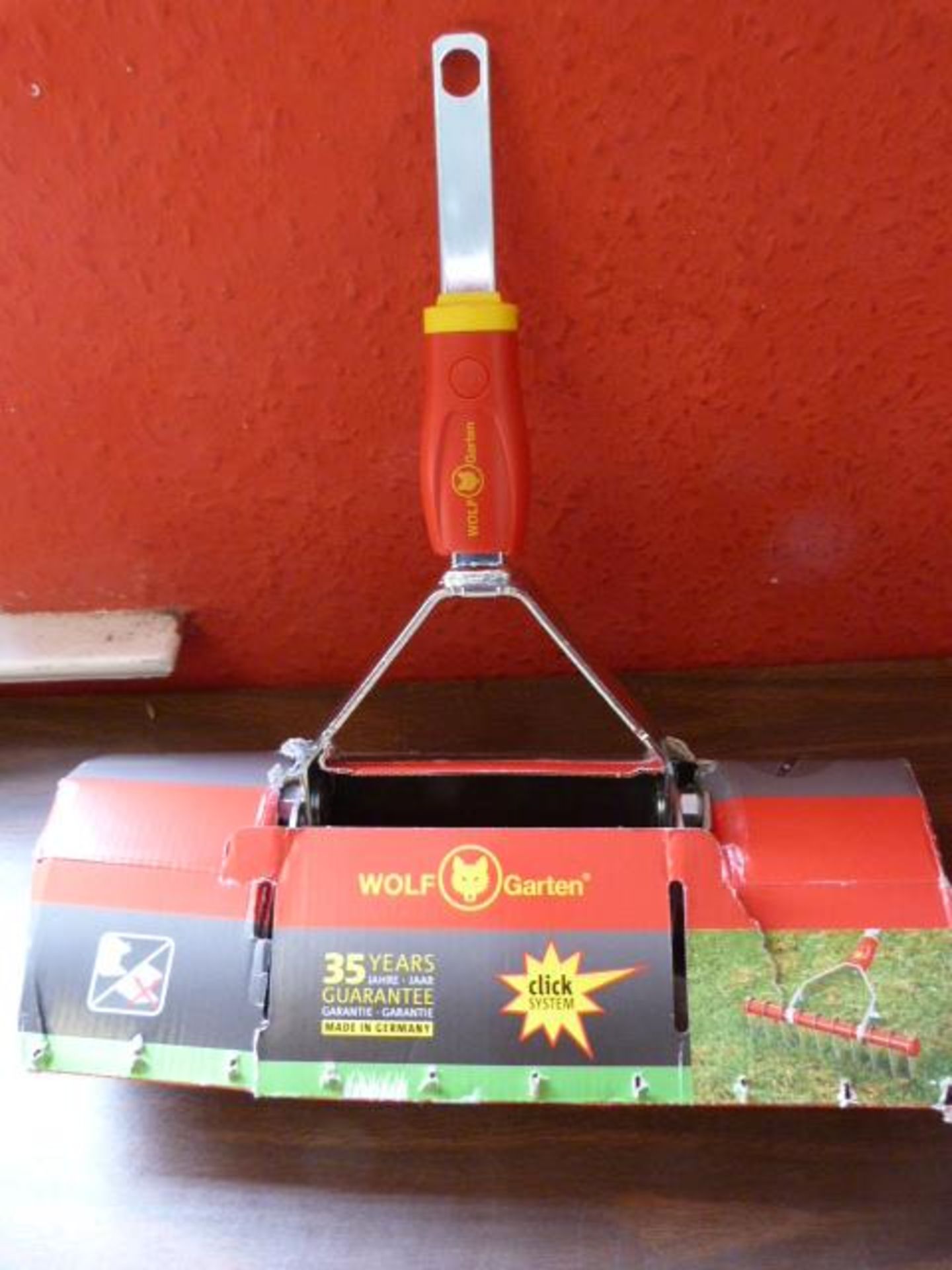 *Wolfgarten Click System Moss Removal Rake