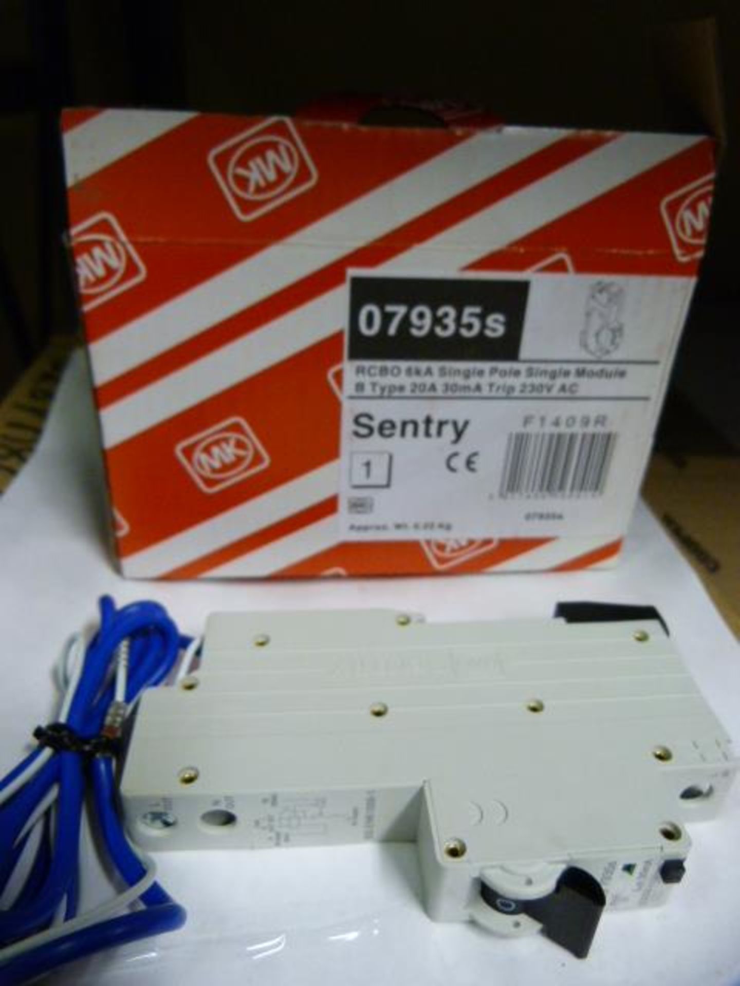 *Box of 14MK 7935S 20amp RCBO