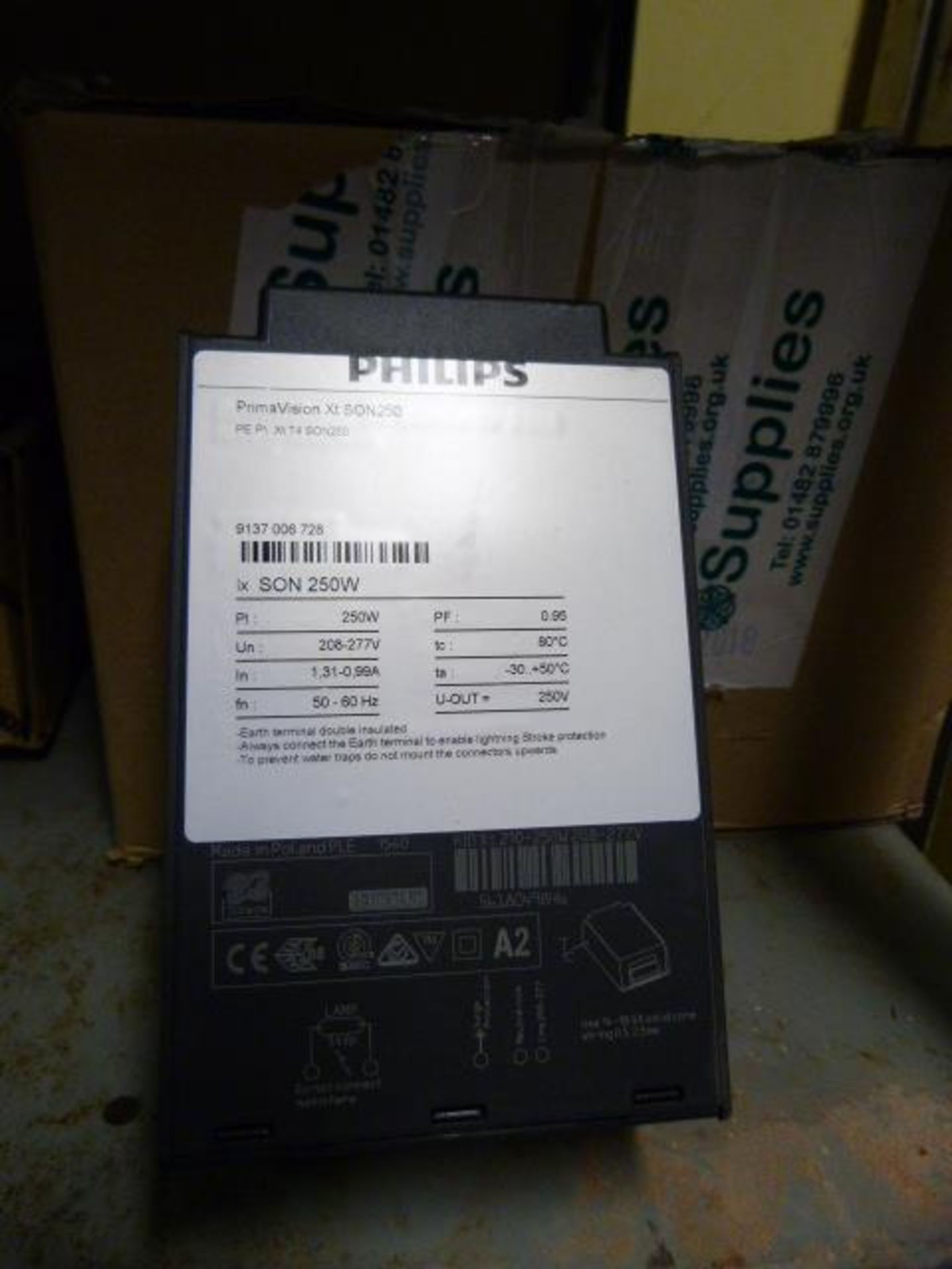 *Nine Philips Ballast 250W HID-PV XT250W SONC2