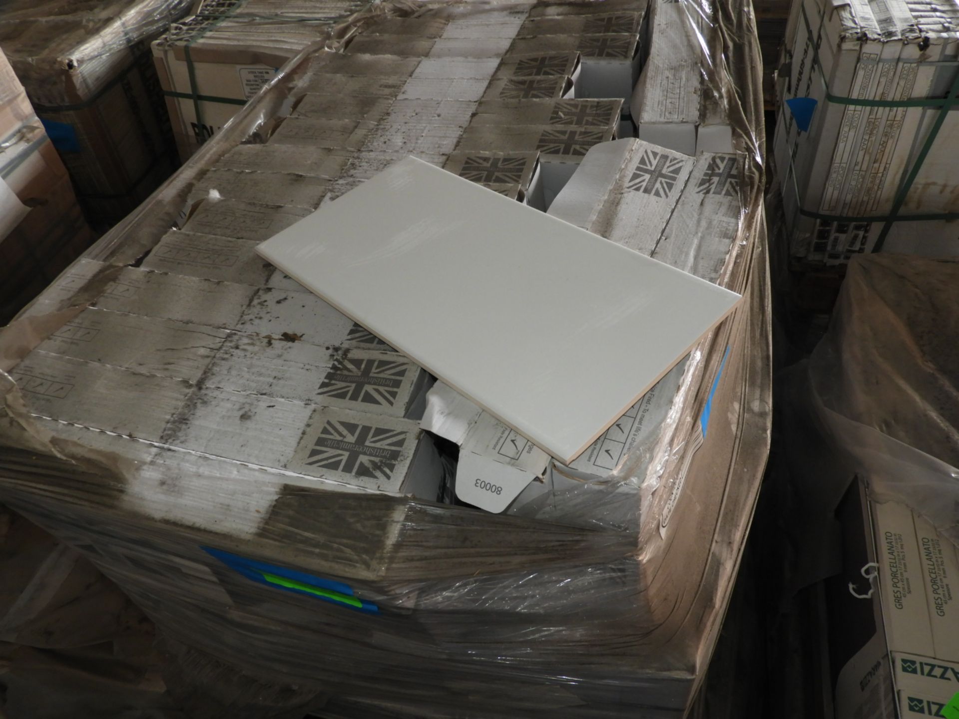 *Pallet Containing ~480 250x500mm White Matt Tiles (In Boxes of 8) - Image 2 of 2