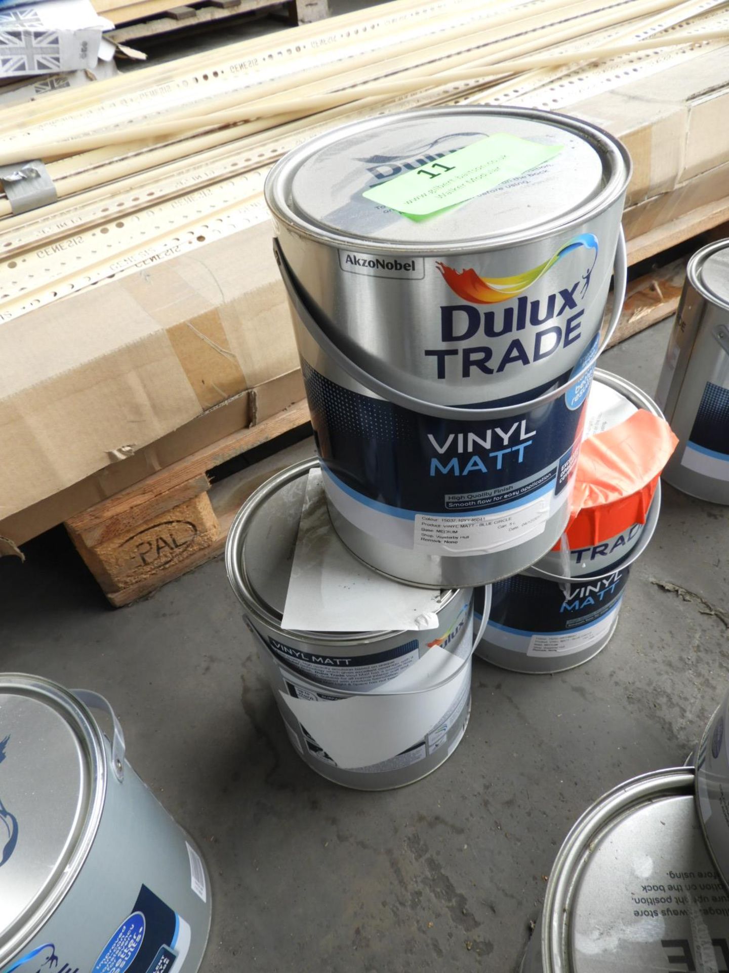 *3x 5L of Dulux Trade Vinyl Matt Emulsion "Blue Circle" - Image 2 of 2