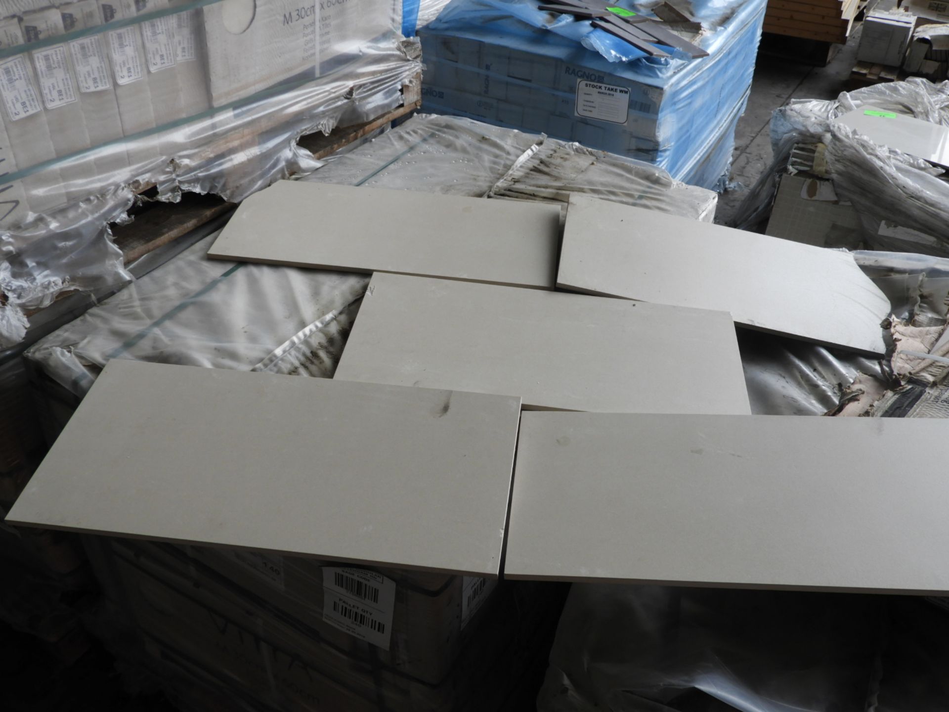 *Pallet Containing 20 Packs of 30x60 Vitra Turkish Tiles (Colour Shade BE1)