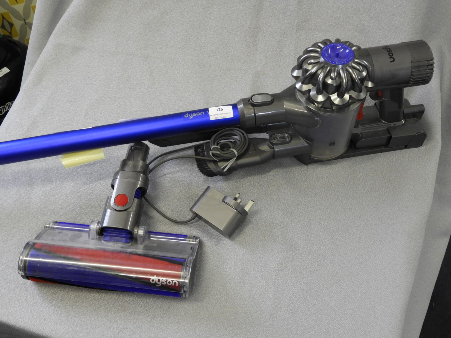 *Dyson V6 Fluffy Cordless Vacuum