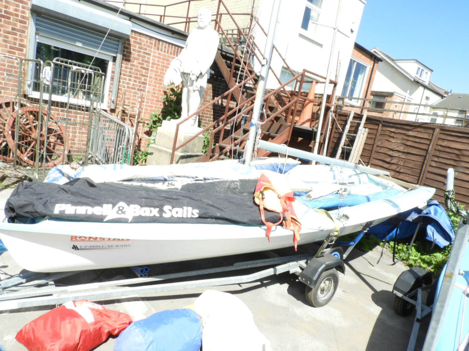 International 505 Racing Dinghy with Full set of Sails, Road Trailer and Launching Trolley - Image 2 of 4