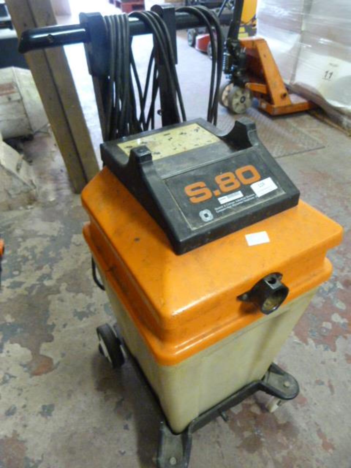 *S8095190 Carpet Cleaner